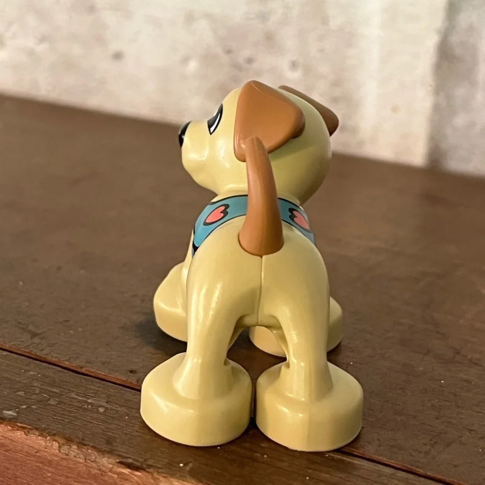 Lego Duplo Tan Puppy Dog Pet W/ Heart Vest Harness Service Dog Companion - Picture 4 of 6